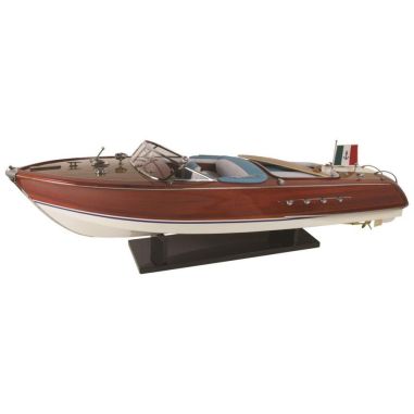 Модель яхты Riva