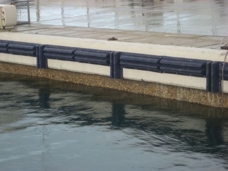 Кранец причальный Mega 1000 x 300 x 150