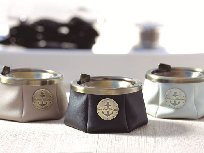 WINDPROOF Premium Anchor попільничка чорна з якорем, замінник шкіри