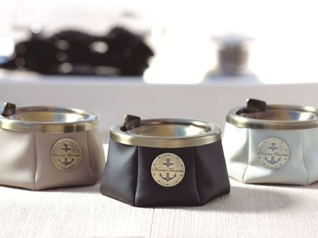 WINDPROOF Premium Anchor попільничка чорна з якорем, замінник шкіри