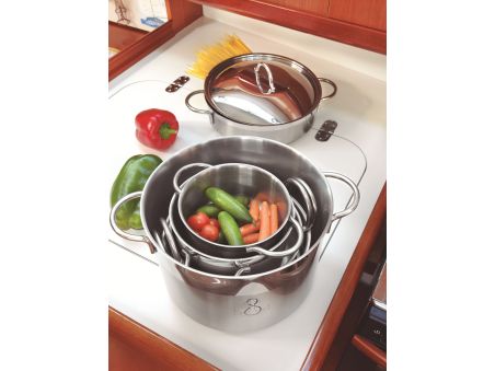 KITCHEN Набор кастрюль 6 предметов, нержавеющая сталь. KITCHEN Набор кастрюль 6 предметов, нержавеющая сталь.