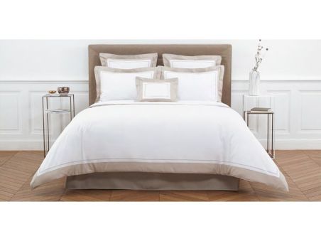 Комплект Yves Dolorme Lutece, простынь - 240*295, пододеяльник - 200*200