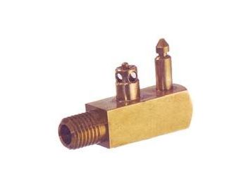 Штуцер в бак Goldenship Yamaha (GS31073)