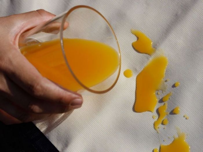 WATERPROOF Килимки під тарілки водовідштовхувальні, бежеві з синім бортом