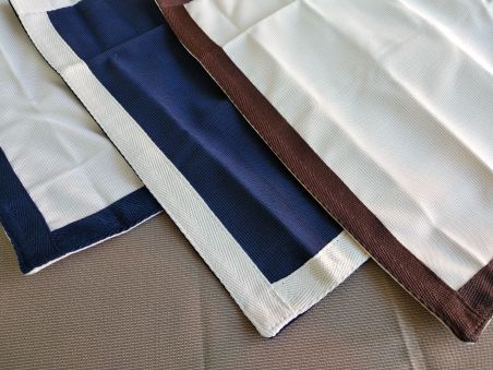 WATERPROOF Килимки під тарілки водовідштовхувальні, бежеві з коричневим бортом