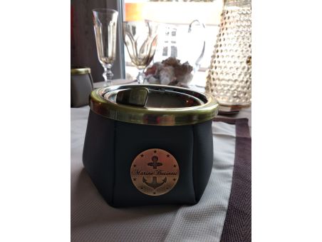 WINDPROOF Premium Пепельница черная с якорем , заменитель кожи