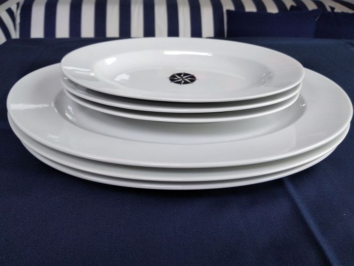 Азимут  тарелка  овальна  размер 22 см