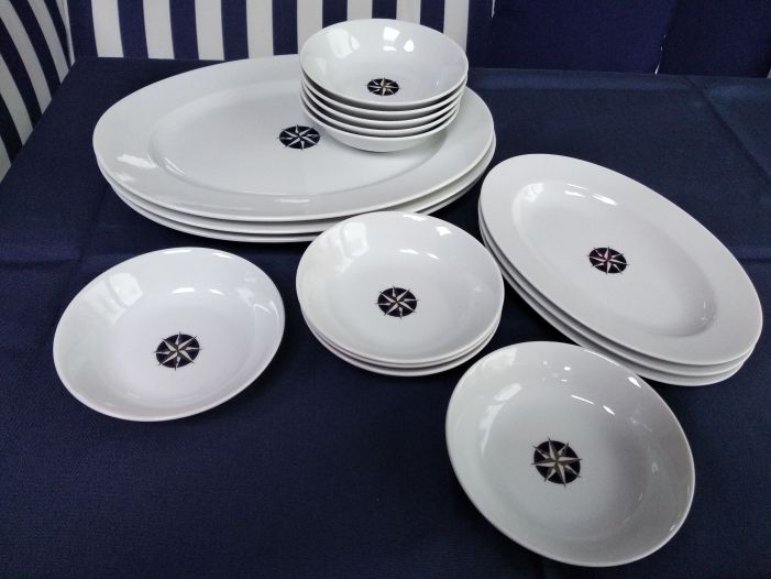 Азимут  тарелка  овальна  размер 22 см