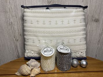 Подарунковий набір: Пляжний рушник SANTORINI Anchors та декоративні свічки Rope