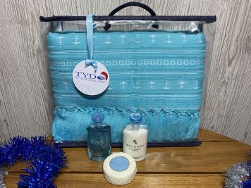 Подарунковий набір: Рушники SANTORINI Aqua Anchors 3шт  та шампунь, кондиціонер, мило Bvlgari все по 75мл