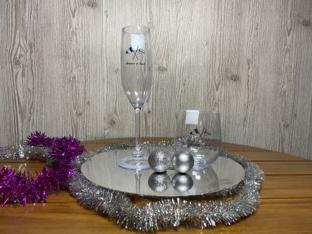 Подарунковий набір WELCOME: Келихи для шампанського та склянки під віскі Подарунковий набір WELCOME: Келихи для шампанського та склянки під віскі