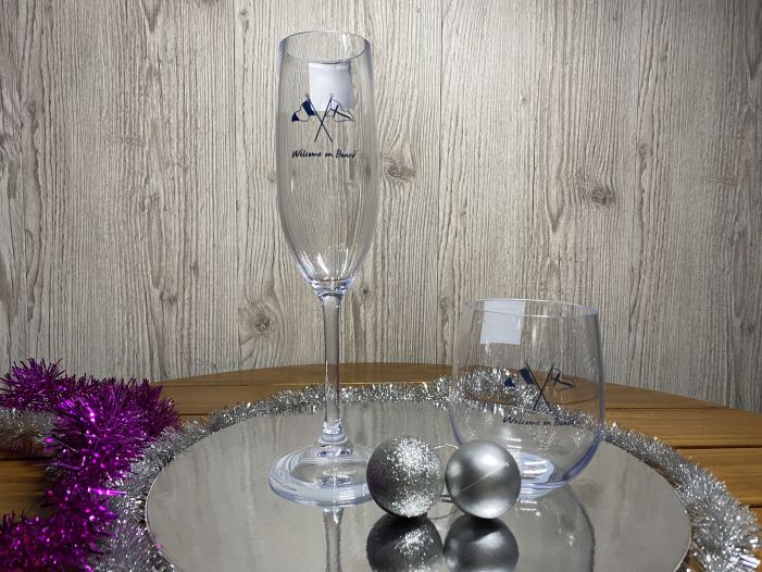 Подарунковий набір WELCOME: Келихи для шампанського та склянки під віскі