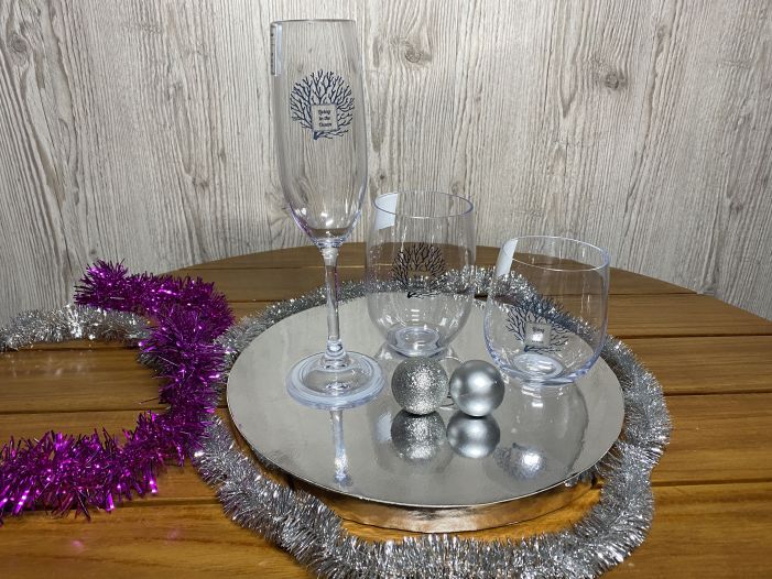 Подарунковий набір LIVING: Келихи для шампанського, склянки під віскі та склянки для води