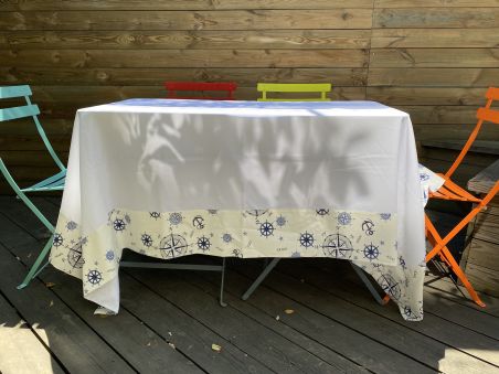 Стильна скатертина зі штурвалами, біла 220х150 см.