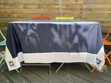 Стильна скатертина з трояндами вітрів, синя 170х150 см.