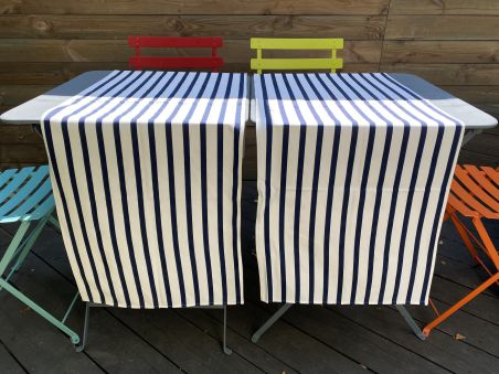 Комплект: Дві вузькі скатертини в синьо-білі смуги, 150х50 см.