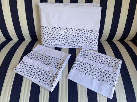 Комплект постільної білизни білий з чорними якорями та штурвалами, двоспальний 210х220 см.