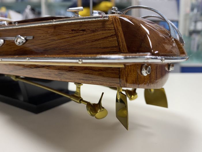 BATELA Модель яхти Riva Aquarama brown, 40 см.