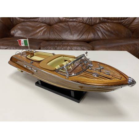 BATELA Модель яхти Riva Aquarama brown, 40 см.