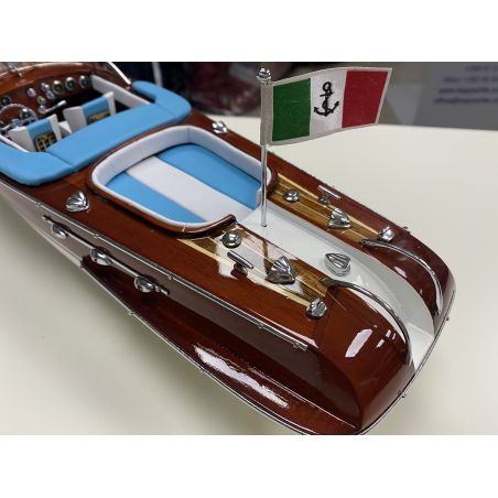 Модель яхты Riva 87 см