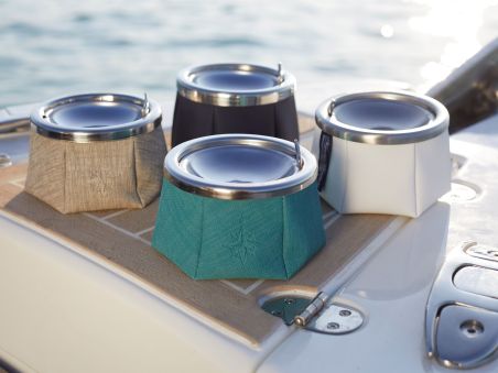 WINDPROOF Wind Rose пепельница стального цвета с розой ветров, заменитель кожи