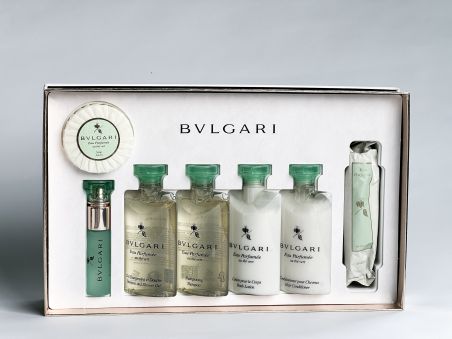 Bvlgari Подарочный набор косметики (Green tea), 7 в 1