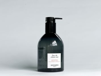 HERMÈS Очищаючий гель для рук та тіла (Citron Noir), 300 мл