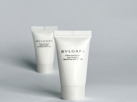 Bvlgari Живильний крем для рук (White Tea), 15 мл
