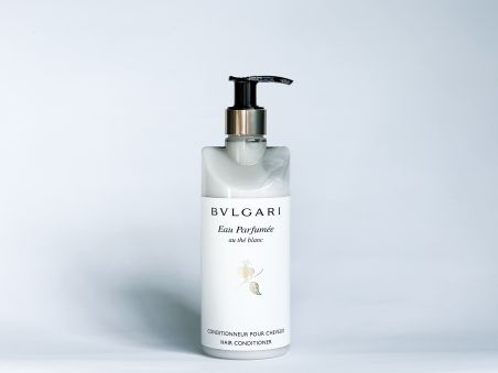 Bvlgari Кондиционер для волос (White Tea), 300 мл Bvlgari Кондиционер для волос (White Tea), 300 мл