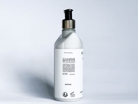 Bvlgari Кондиціонер для волосся (White Tea), 300 мл Bvlgari Кондиціонер для волосся (White Tea), 300 мл