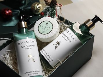 Bvlgari (Green Tea) Подарочный набор косметики 3 в 1