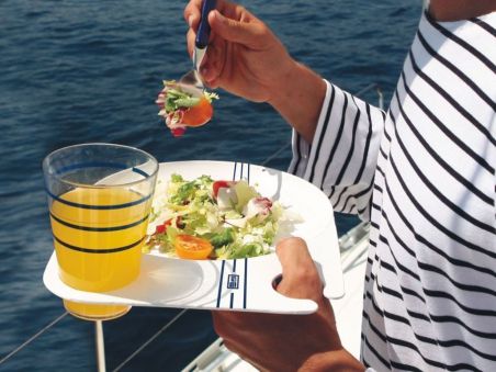 CANNES коктейльная тарелка с нескользящей основой.